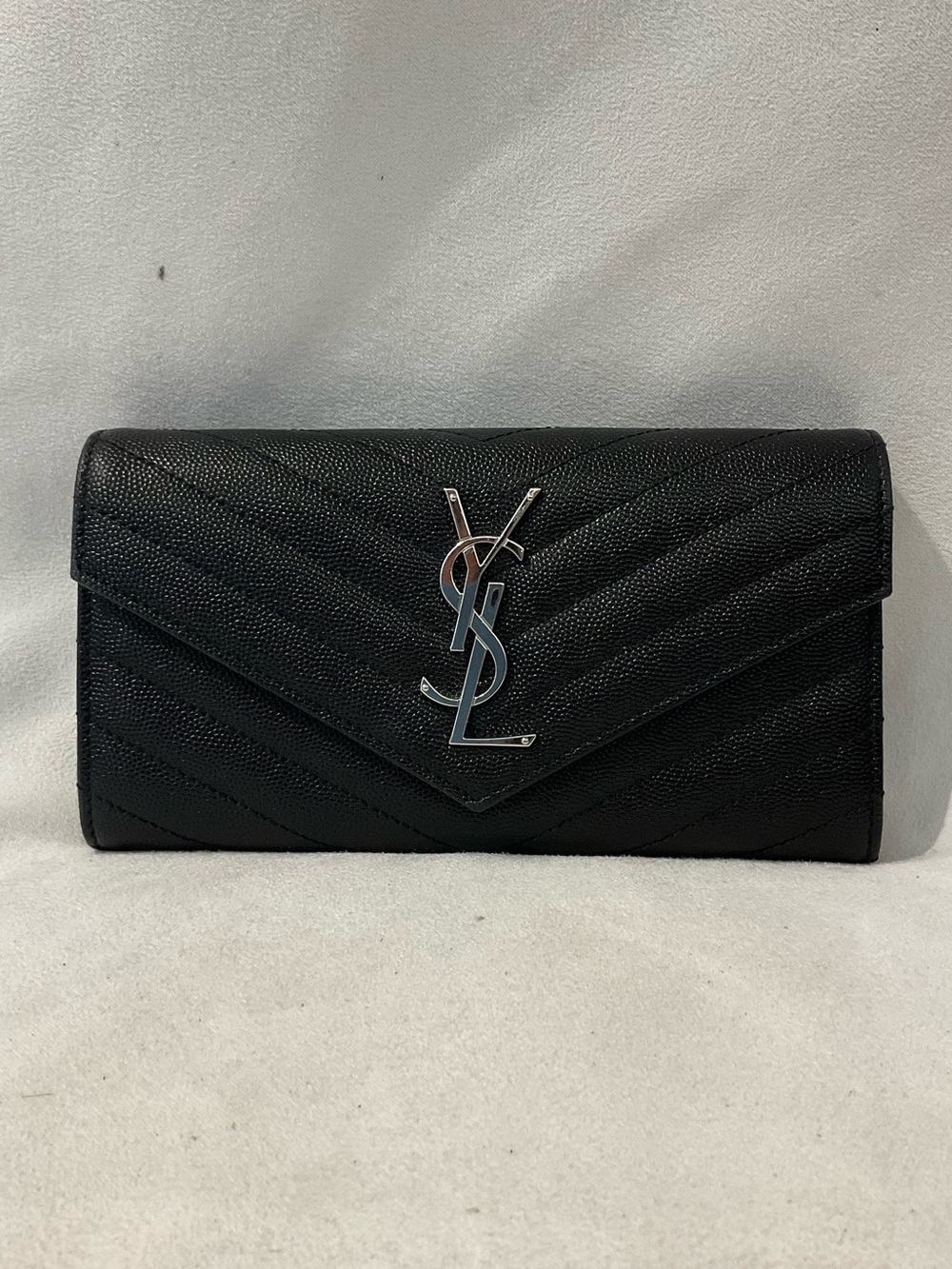 Ysl wallet - Picture 1 of 8